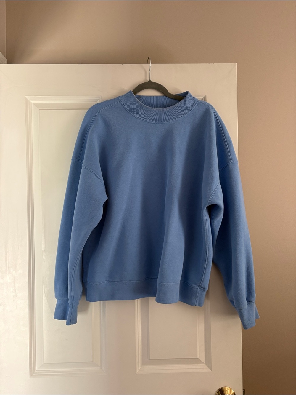 Abercrombie and Fitch mock neck crew - Picture 3 of 4